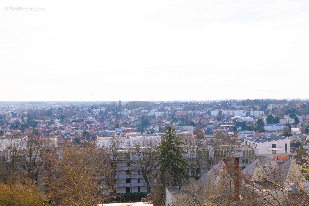 Appartement à BAGNEUX