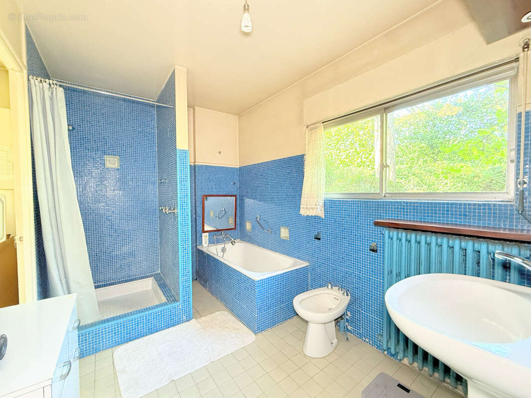 Maison à RUEIL-MALMAISON