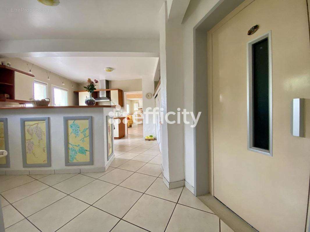 Appartement à PERNAY