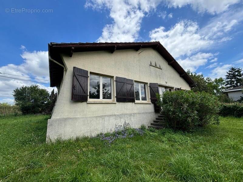 Maison à POYANNE