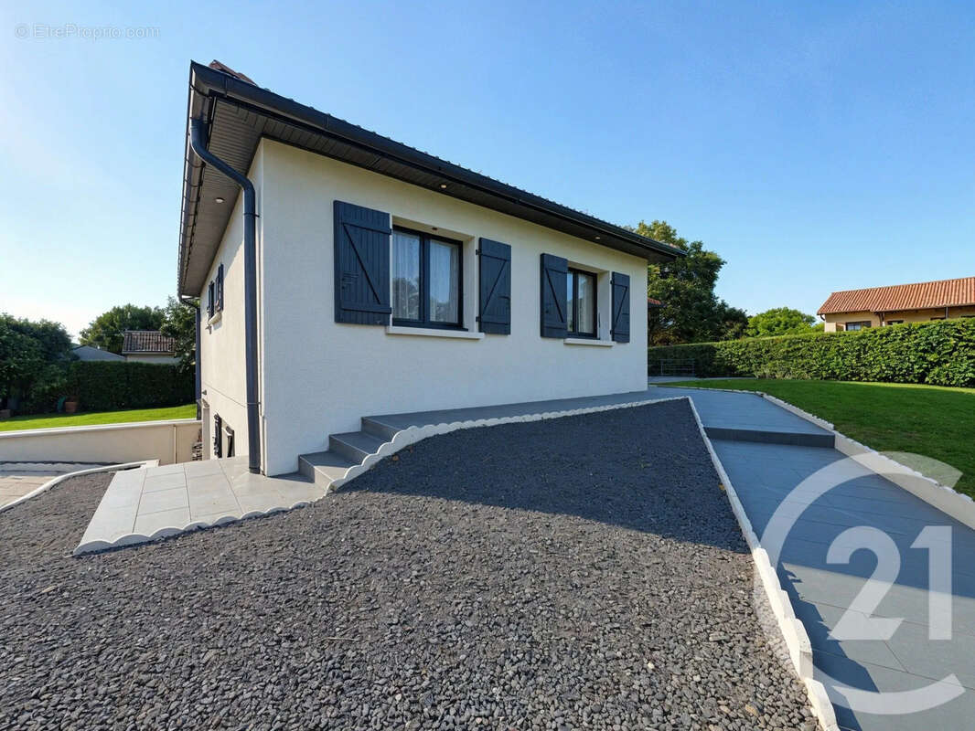 Maison à COMMUNAY