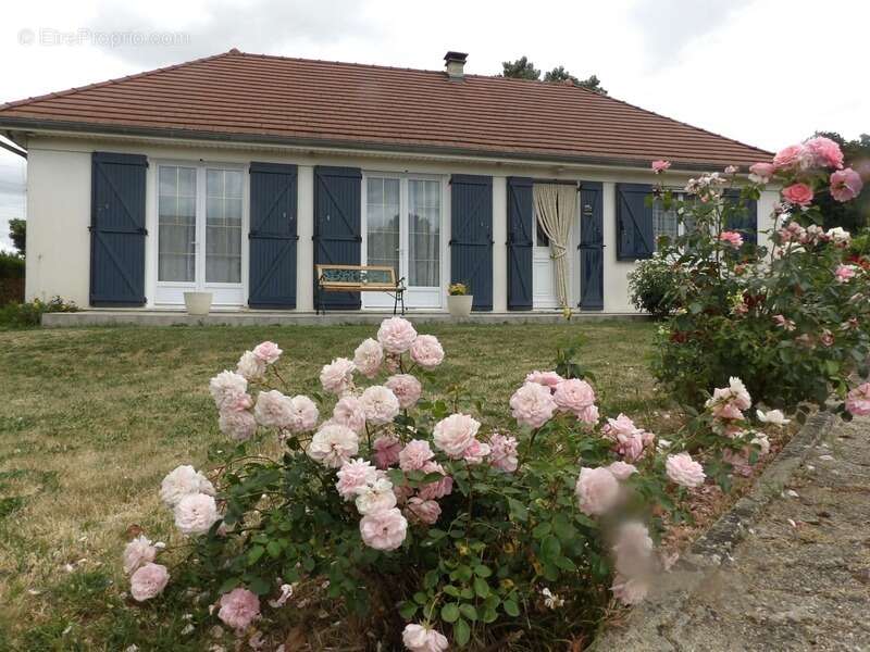 Maison à COMMENTRY