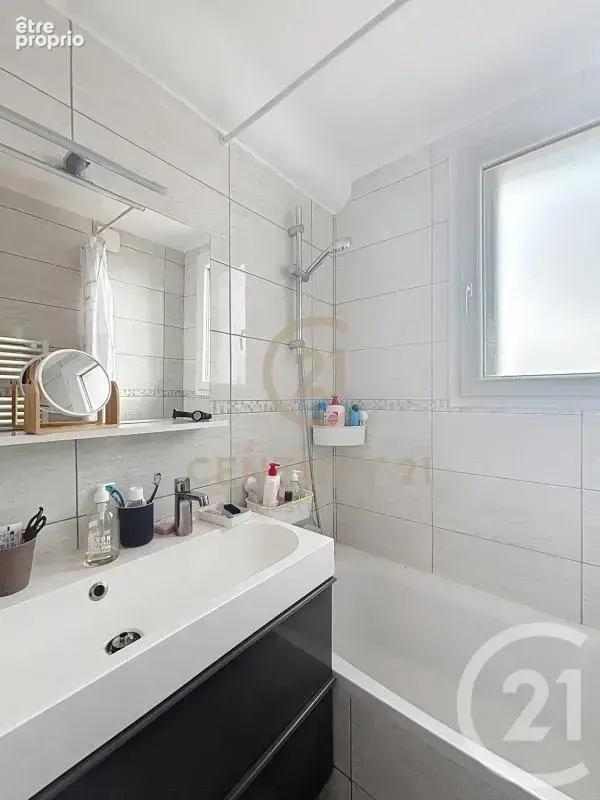 Appartement 68 m² à Lyon-8e  - photo 9