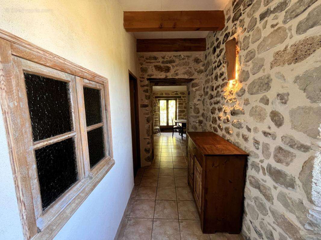 Maison à LARGENTIERE