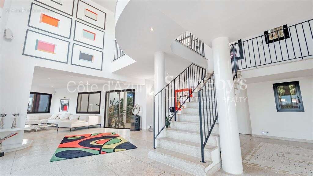 Grimaud Maison contemporaine avec piscine et vue mer - Domaine de Beauvallon - photo 6