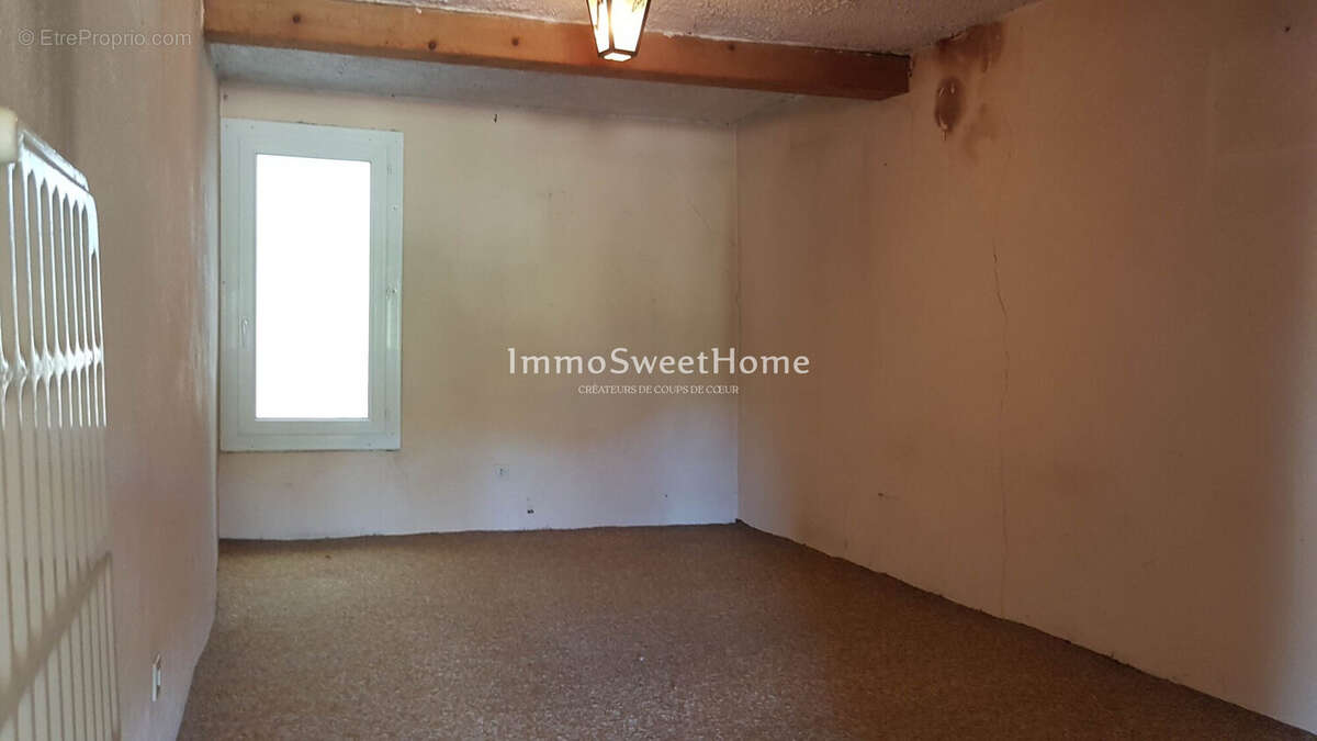 Maison à MIRABEL-AUX-BARONNIES