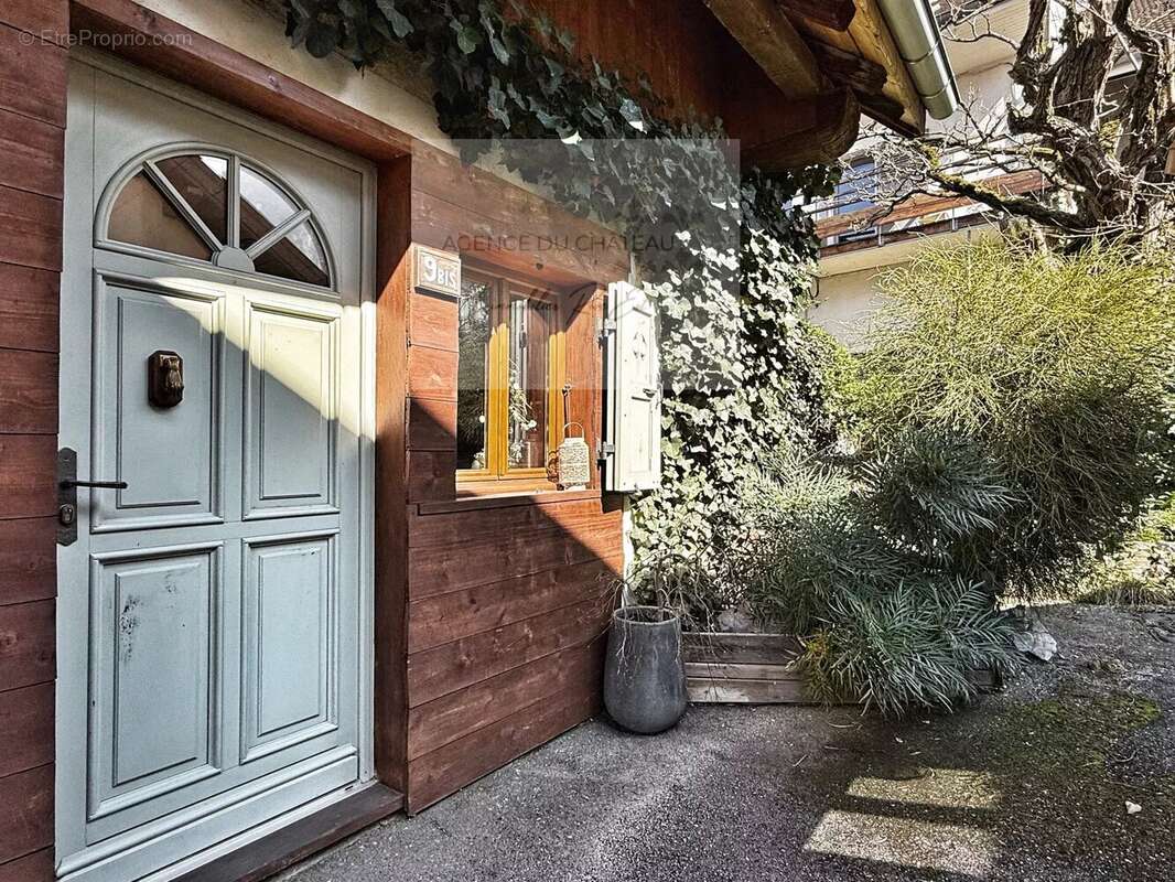 Maison à VEYRIER-DU-LAC