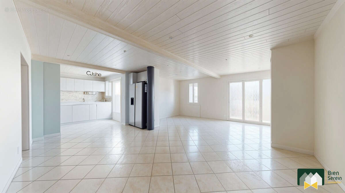 Séjour  - Maison à CHUISNES