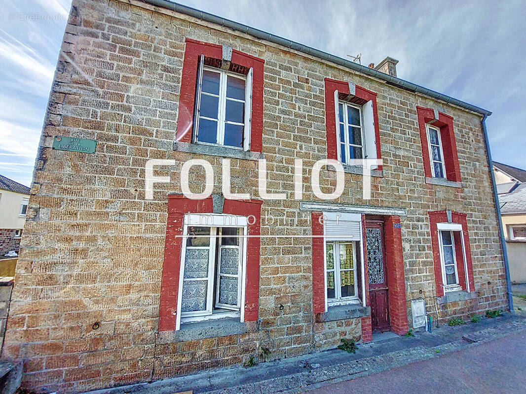 Maison à LA HAYE-PESNEL