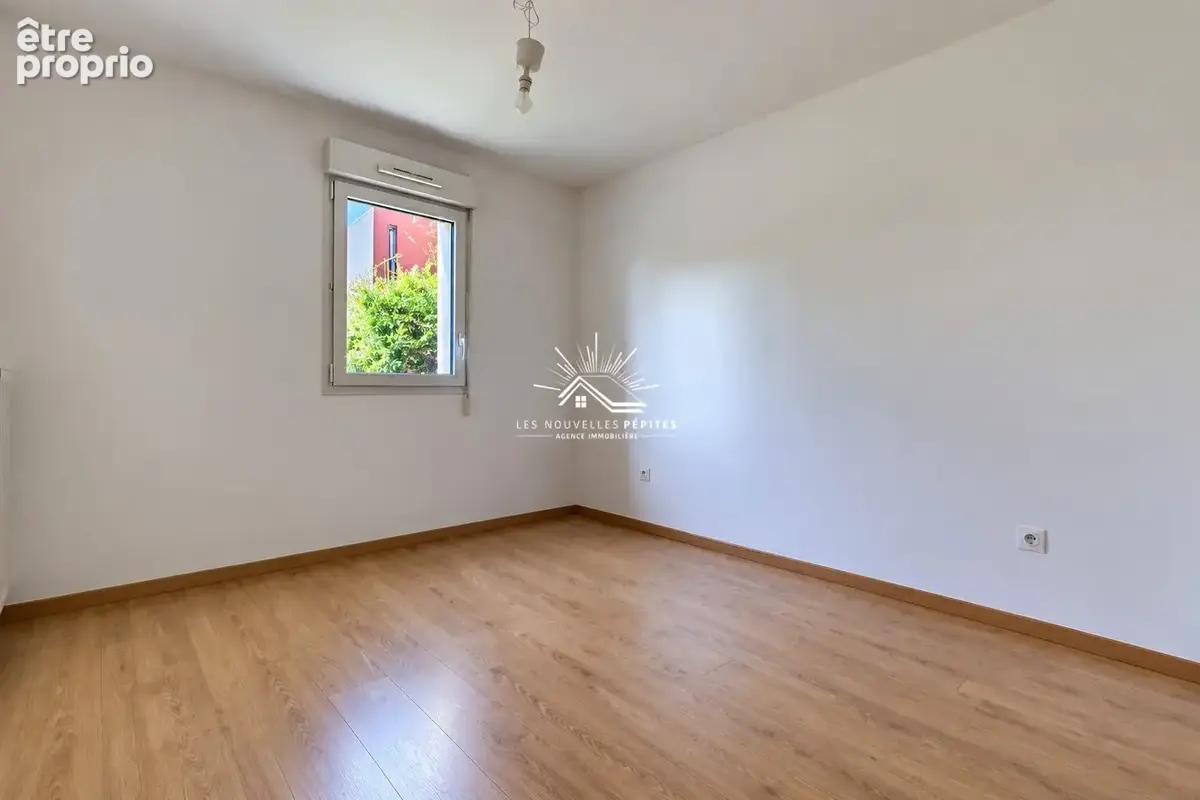 Appartement 3 pièces 60 m² à vendre à Croix (59170) - photo 5