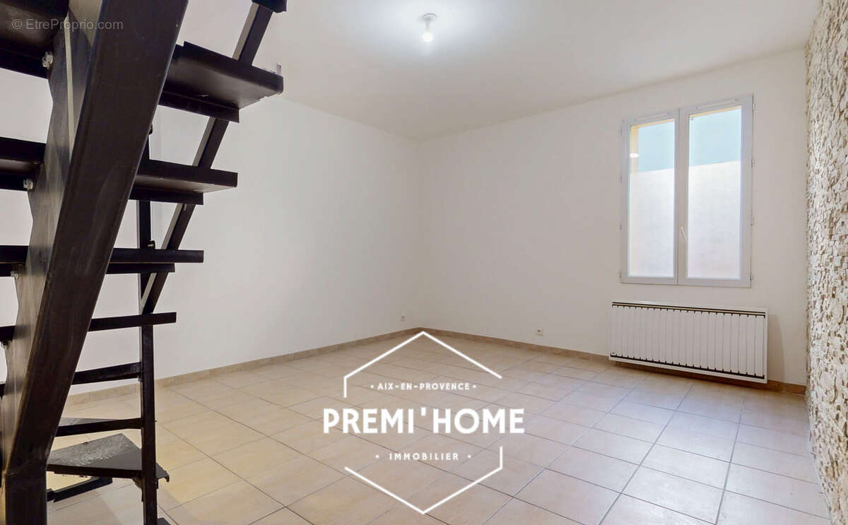 Appartement à ROUSSET