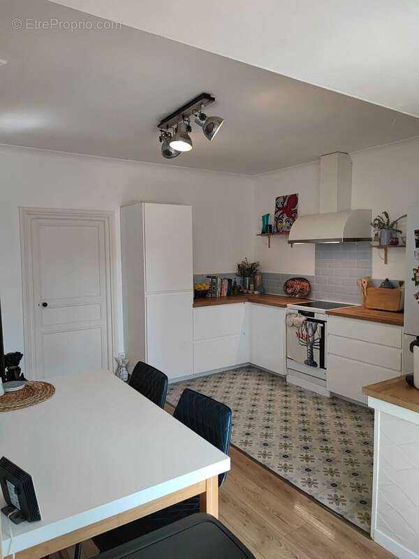 Maison 178 m² à Chasseneuil-Sur-Bonnieure  - photo 6