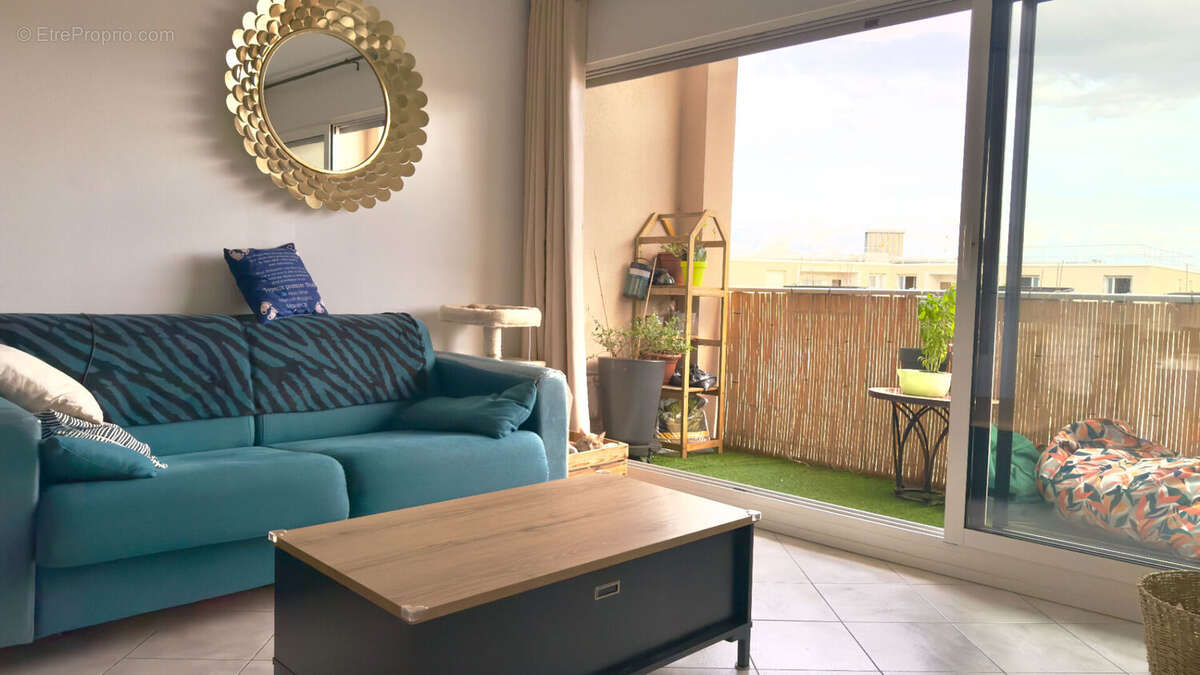 Appartement à ROGNAC