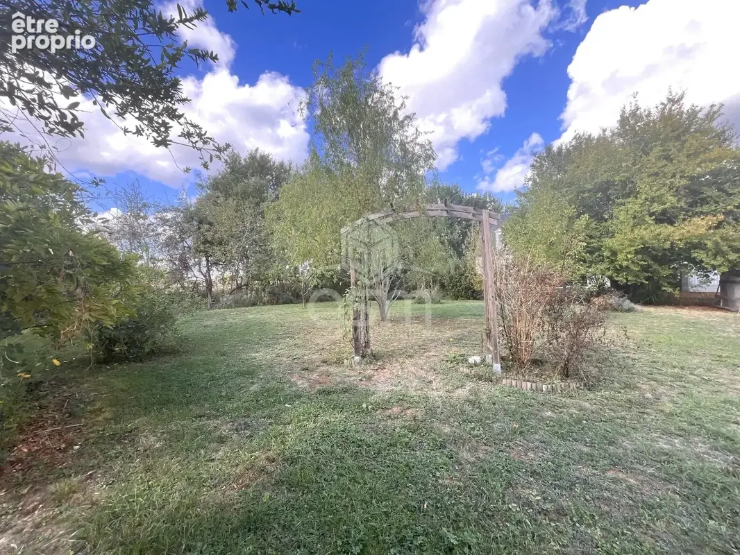 Maison 6 pièces 134 m² à vendre à Savonnieres (37510) - photo 2