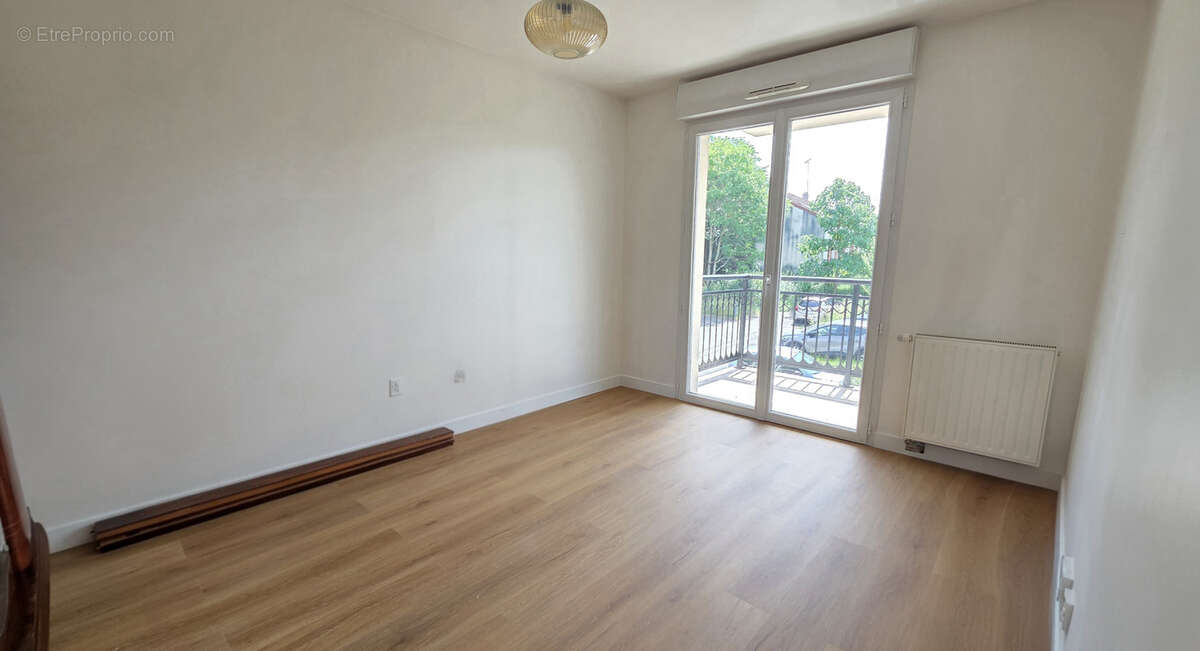 Appartement à BOISSY-SAINT-LEGER