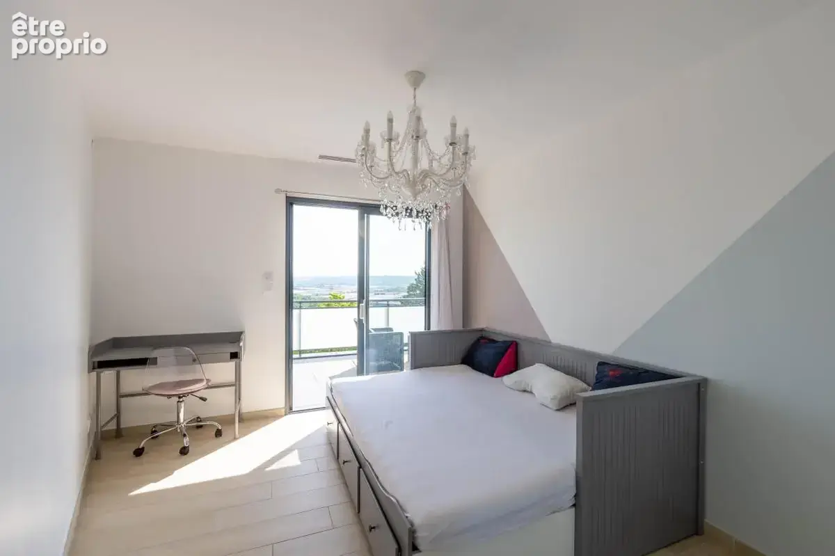 Villa d'exception - 2 suites parentales - 5 chambres - Hamman - Piscine - Garage double Vue panoramique - photo 18