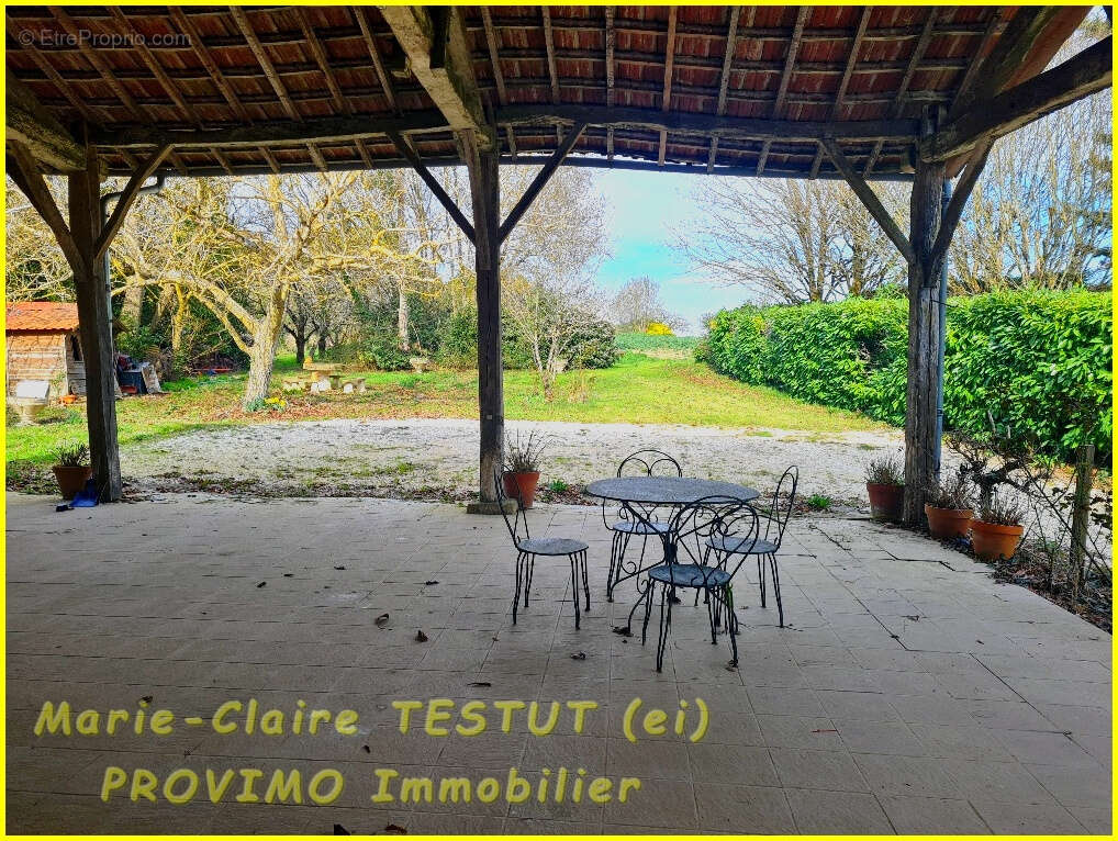 Maison à LAMONTJOIE