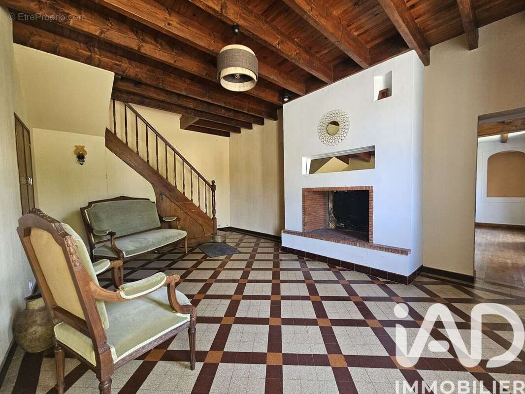 Maison 230 m² à Julienne  - photo 4