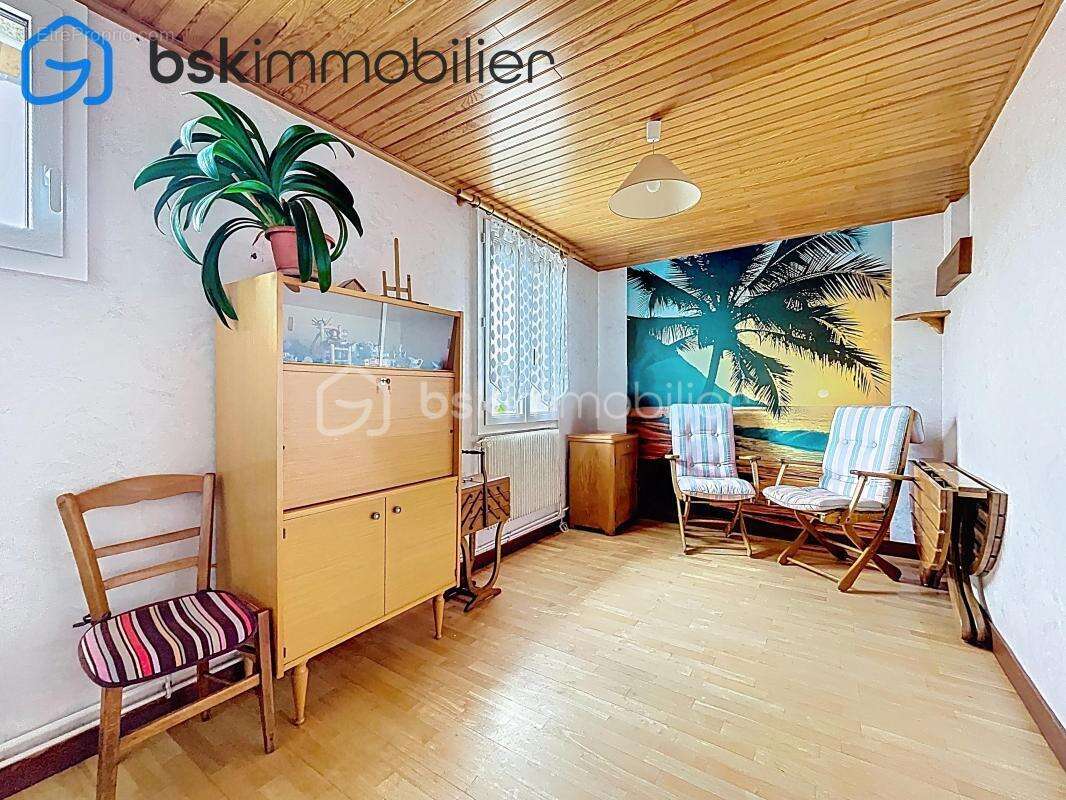 Maison à SAINT-ETIENNE-DU-ROUVRAY