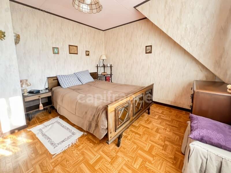 Maison à VIEILLE-EGLISE