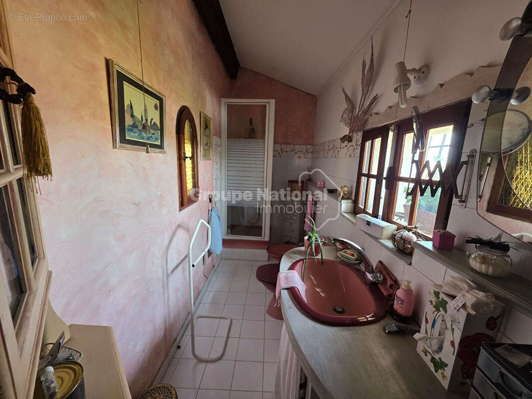 Maison à COURTHEZON