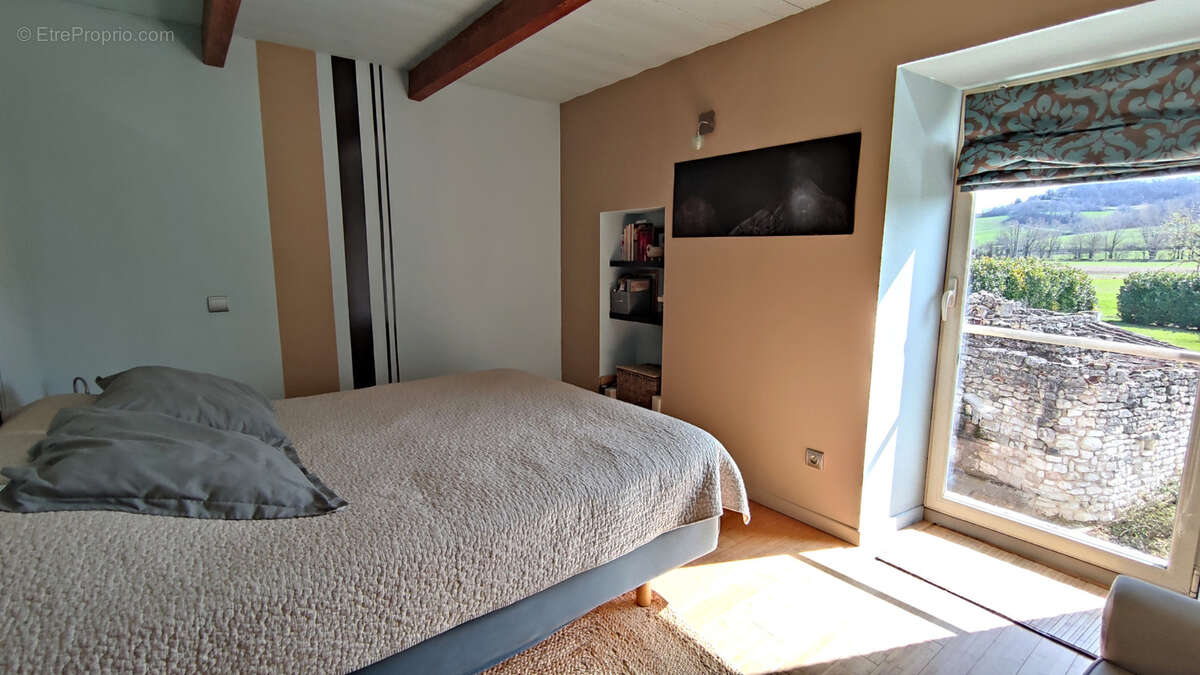 Maison à BAGAT-EN-QUERCY