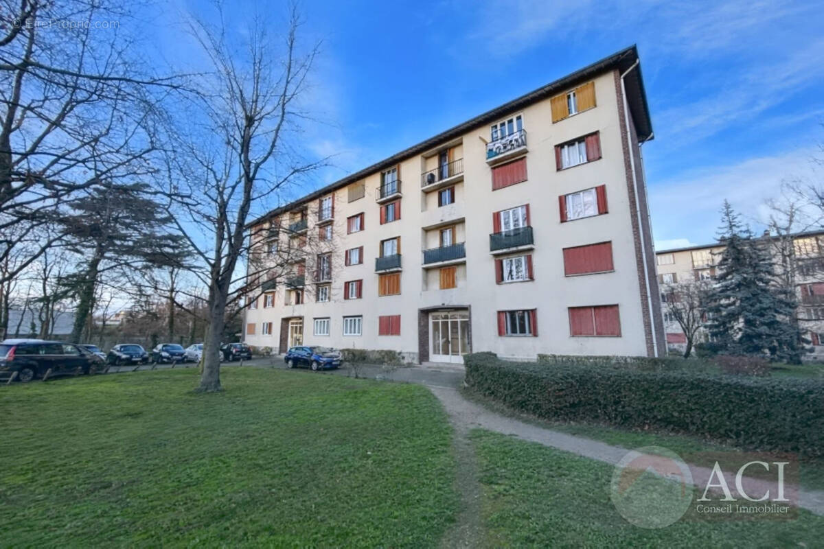 Appartement à EPINAY-SUR-SEINE