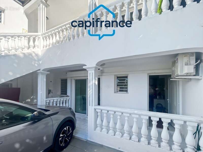 Appartement à SAINTE-SUZANNE