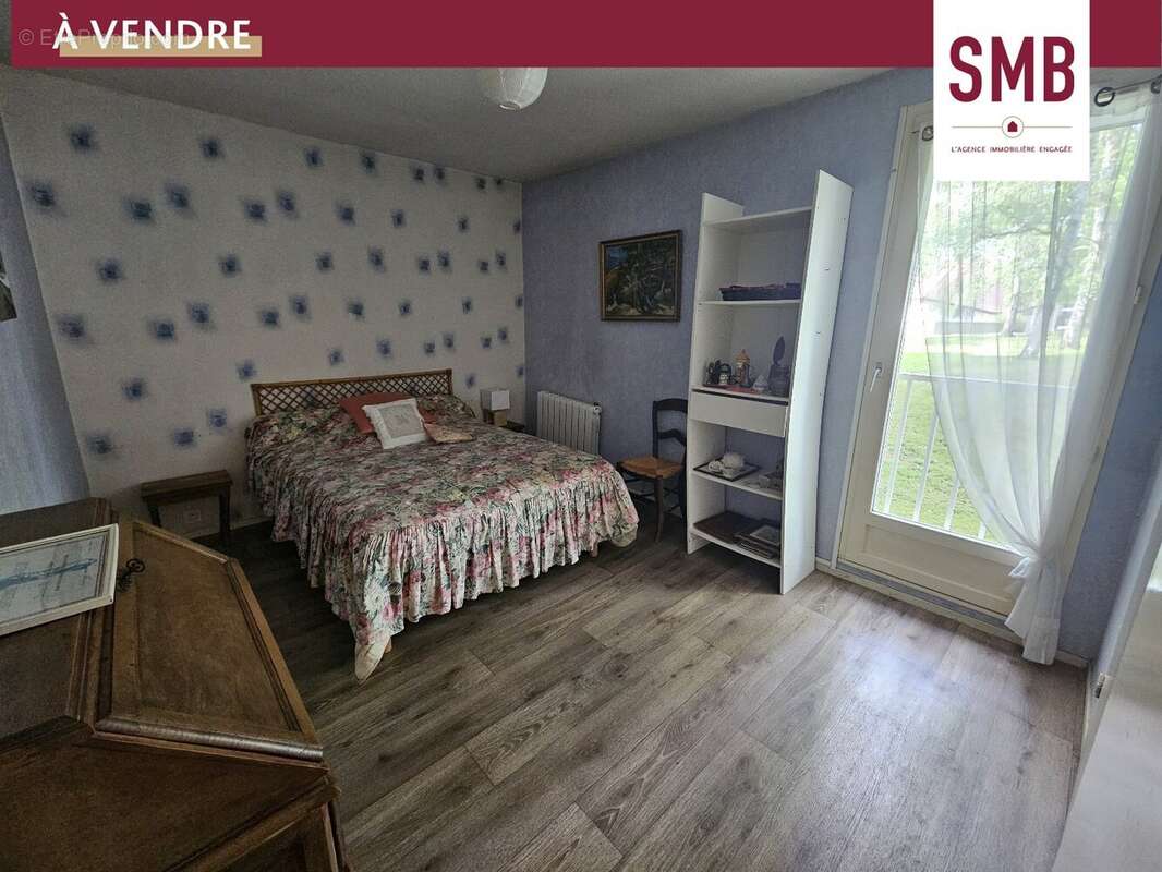 Appartement à LONS