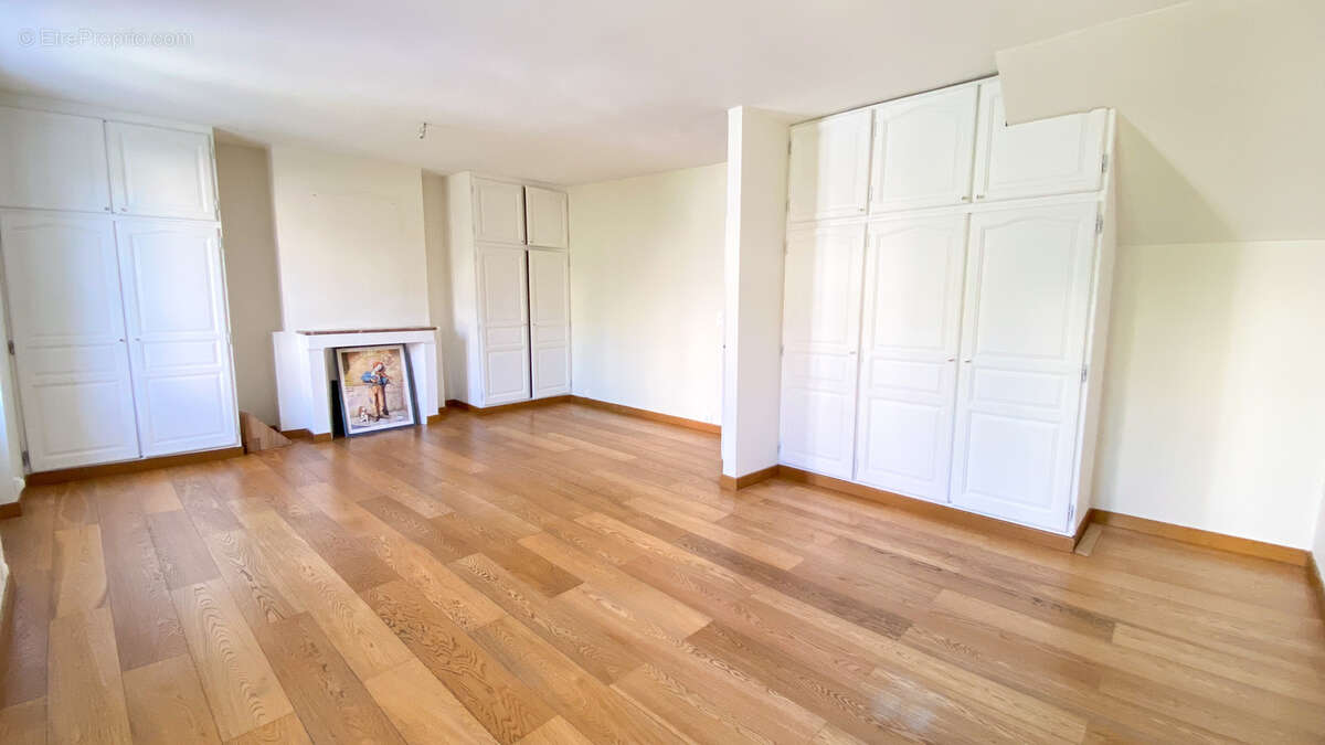 Maison  familiale -  centre ville - longjumeau - photo 10