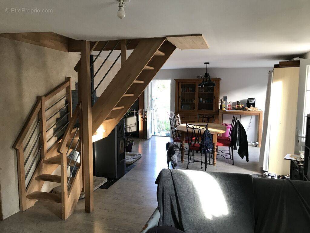 Maison à BUSSIERE-GALANT