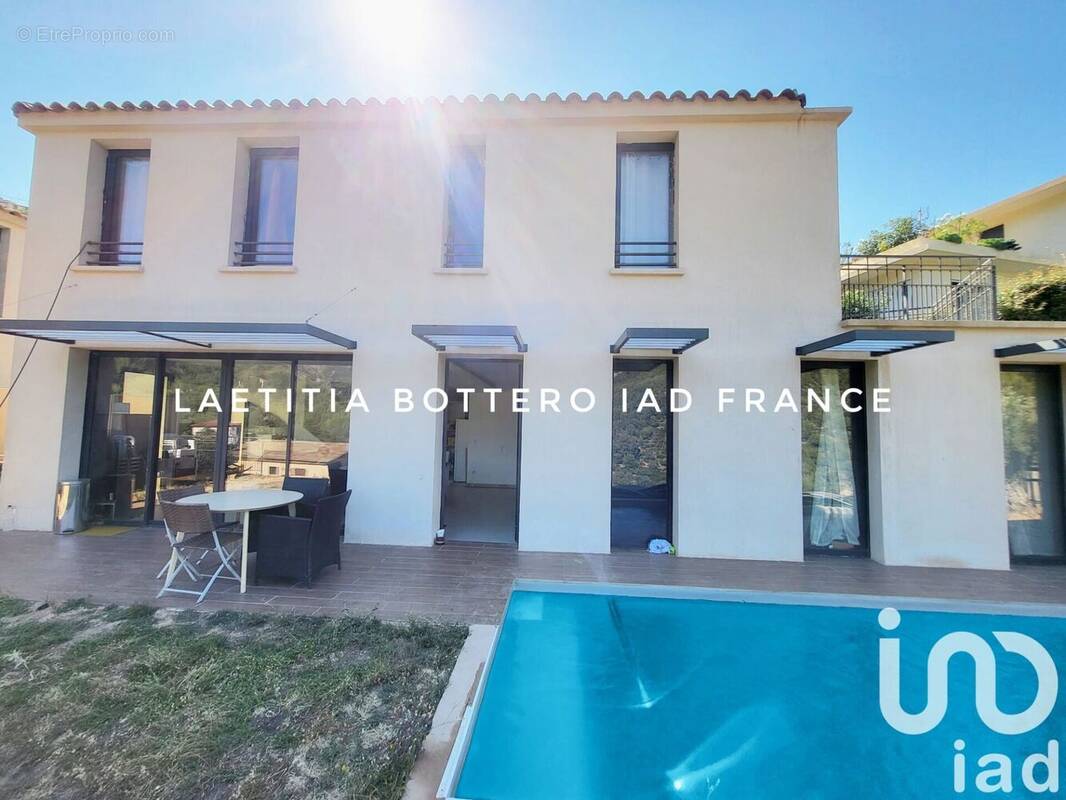 Photo 1 - Maison à OLLIOULES