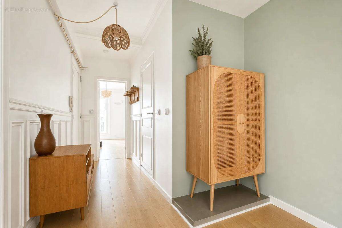 Appartement à PARIS-18E