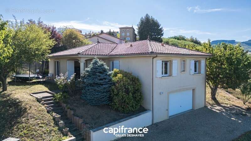 Maison à VAUX-EN-BEAUJOLAIS