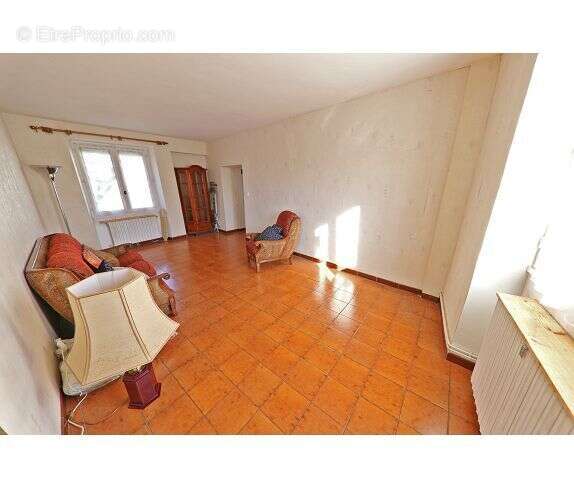 Maison à SACLAS
