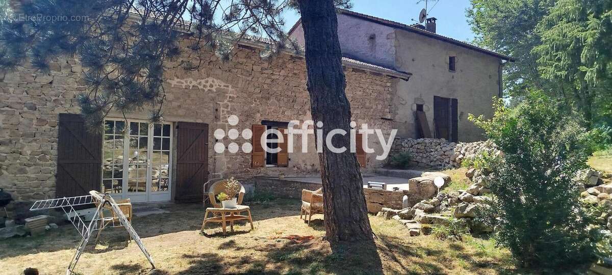 Maison 10 pièces 442 m² à vendre à Fournols (63980) - photo 34