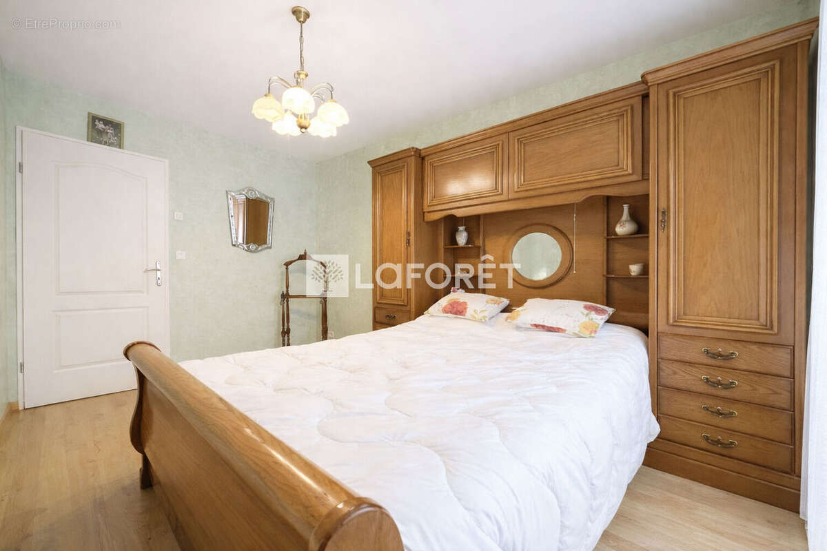 Appartement à LAMORLAYE