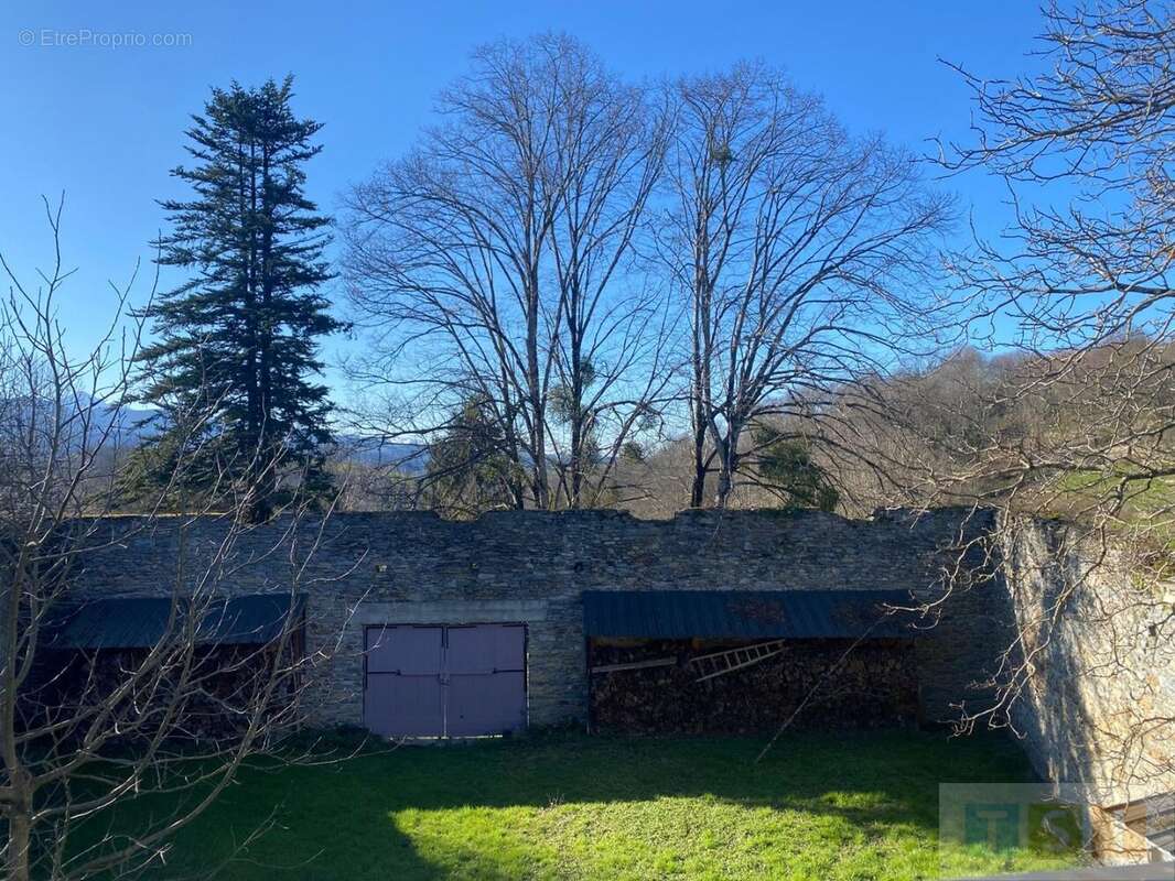 Maison à AVEZAC-PRAT-LAHITTE