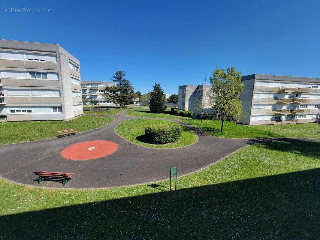 Appartement à COGNAC