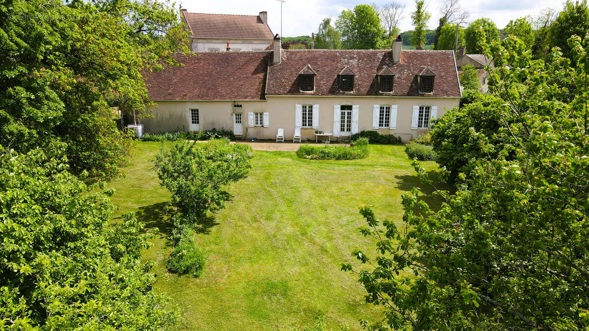 Ancien presbytère au coeur de notre belle campagne - photo 3