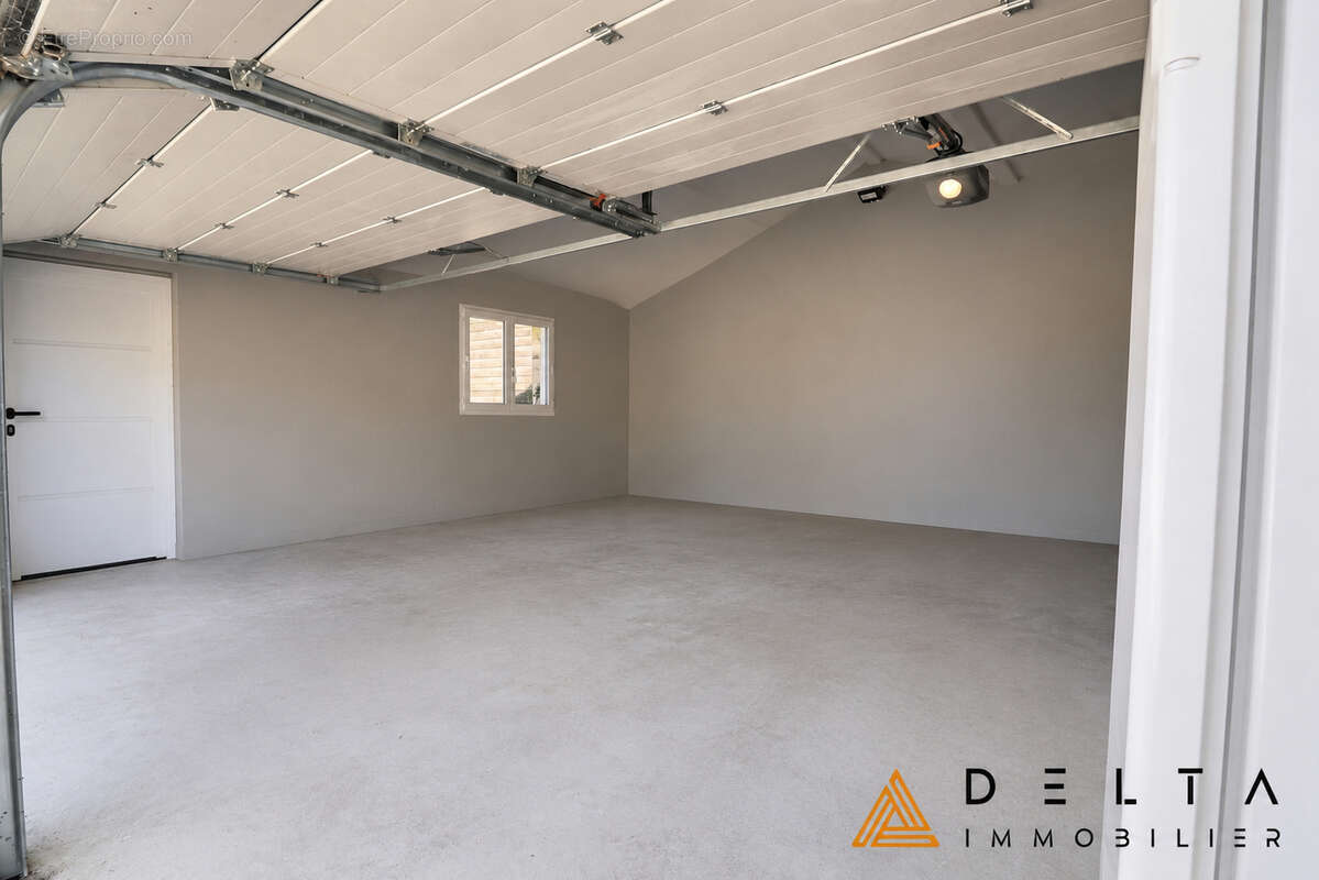 Maison 185 m² sur terrain de 1502 m² avec piscine - photo 16