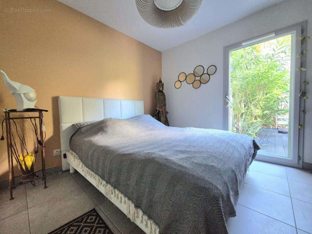 Appartement à LA COLLE-SUR-LOUP