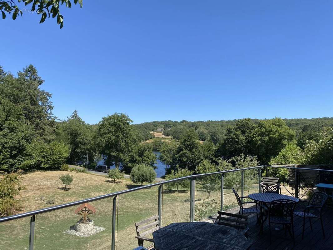 Belle maison de quatre chambres dans un environnement paisible - photo 2