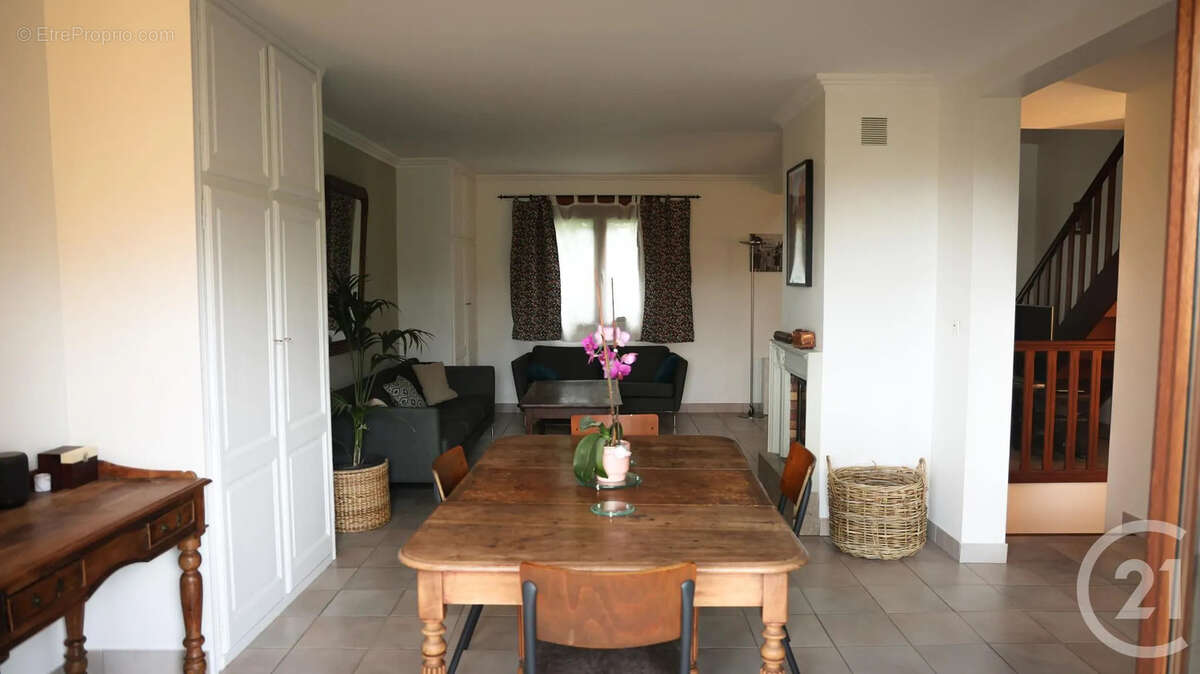 Maison à RILLIEUX-LA-PAPE