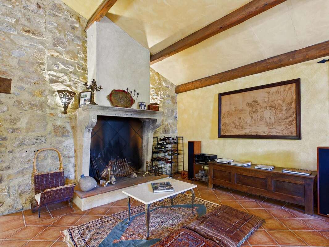 Maison à LORGUES