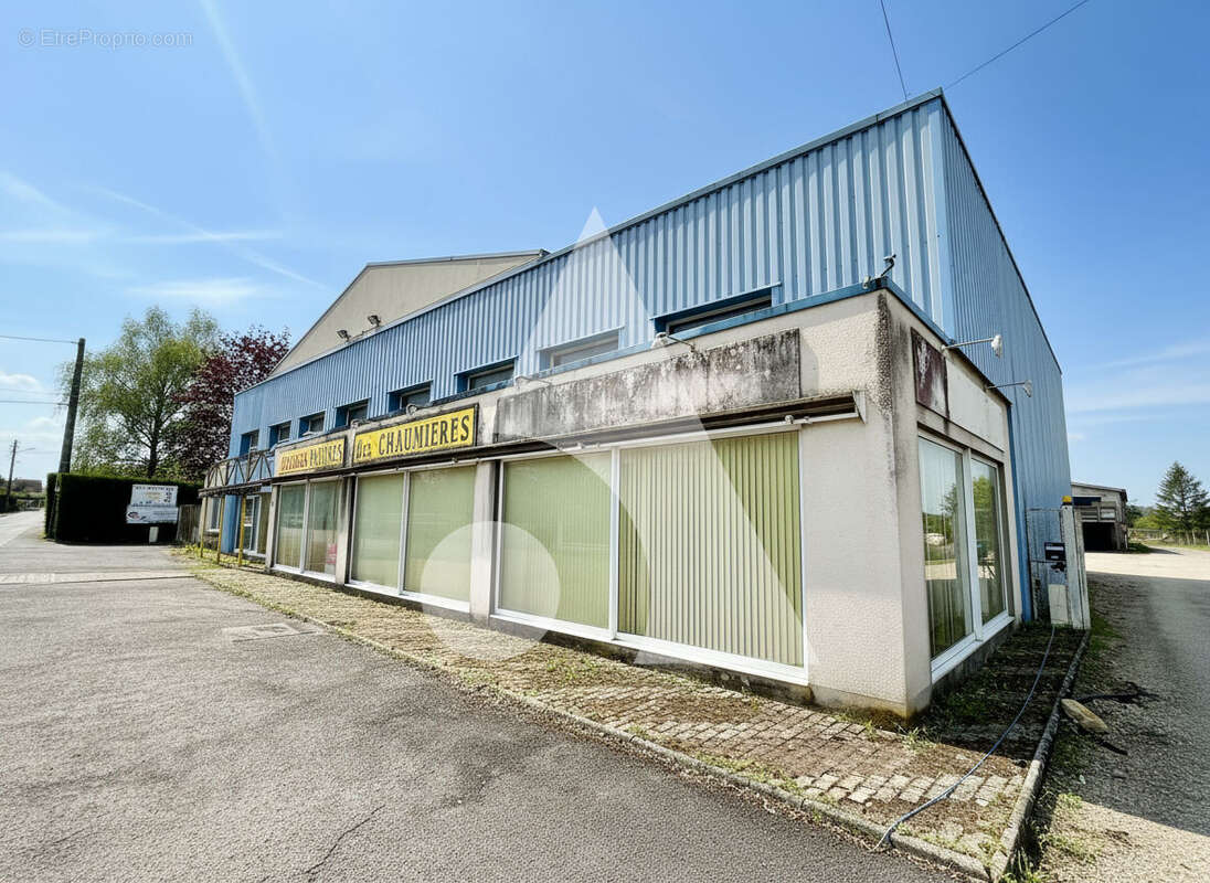 Commerce à LIFFOL-LE-GRAND