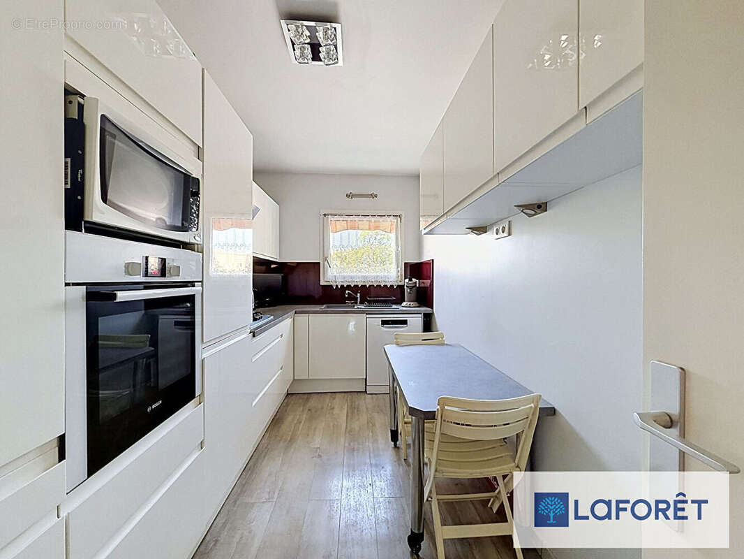 Appartement à LE PLESSIS-TREVISE