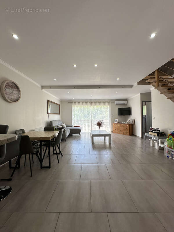 Maison 3 chambres, garage, sous-sol, terrasses - photo 16