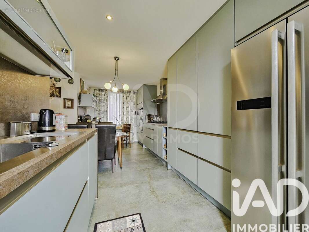 Maison 300 m² à Vezins-De-Levezou  - photo 8