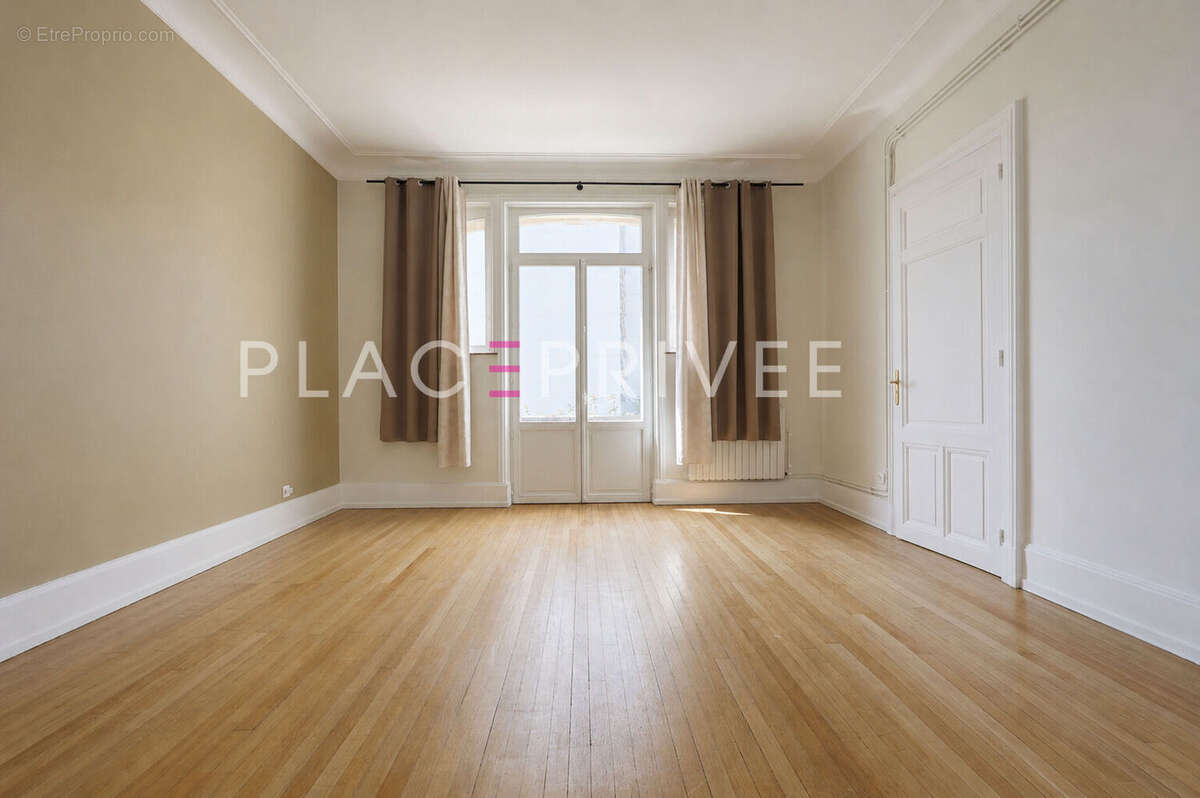 Appartement avec terrasse et stationnement - photo 10